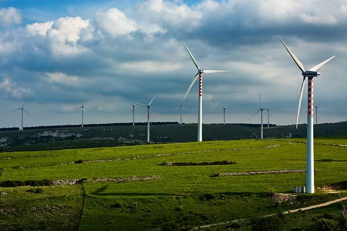Wind turbines - Photo credit: Sebastiano Pitruzzello (aka gorillaradio) / IWoman / CC BY-NC-ND