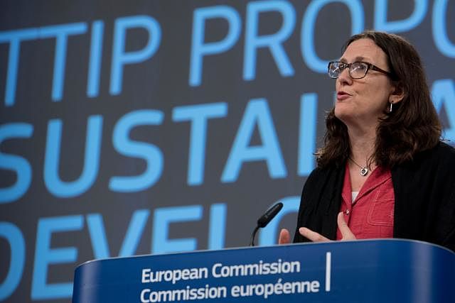 Cecilia Malmström at the podium © European Union , 2015 / Source: EC - Audiovisual Service / Photo: Etienne Ansotte