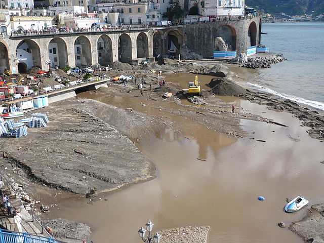 Alluvione Campania - Author Mess