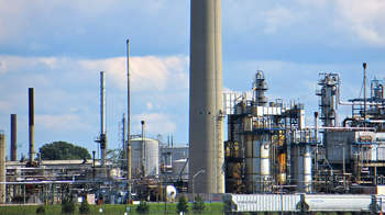 Industrial site - Photo credit: ellenm1 via Foter.com / CC BY-NC