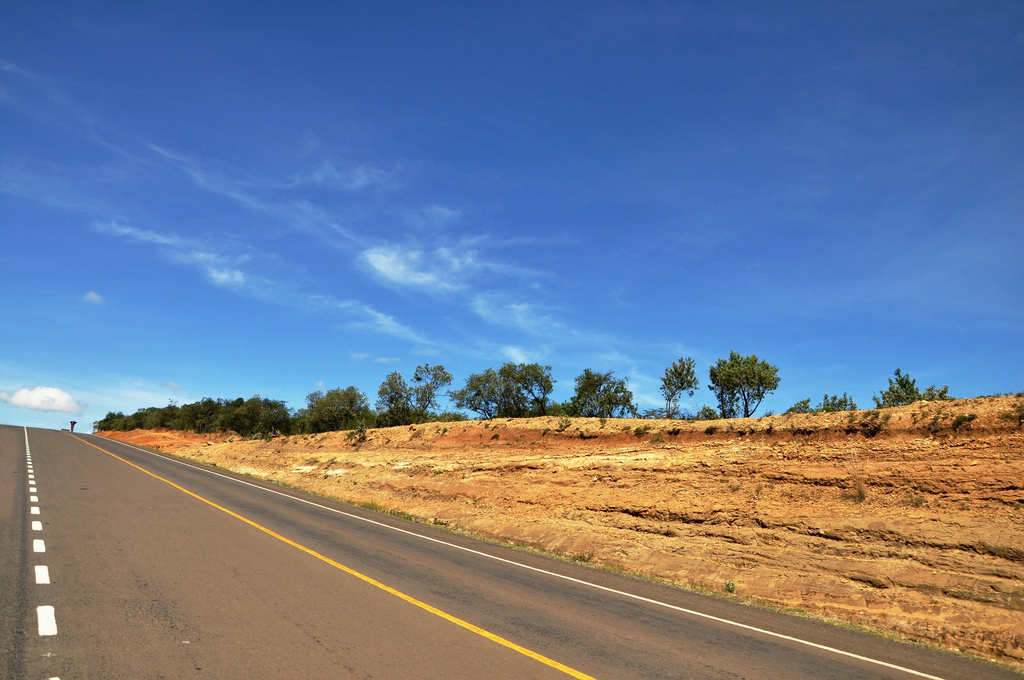 Highway, Kenya - Photo credit: Wajahat Mahmood via Foter.com / CC BY-SA