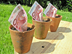 Finanza green - Photo credit: Images_of_Money via Foter.com / CC BY