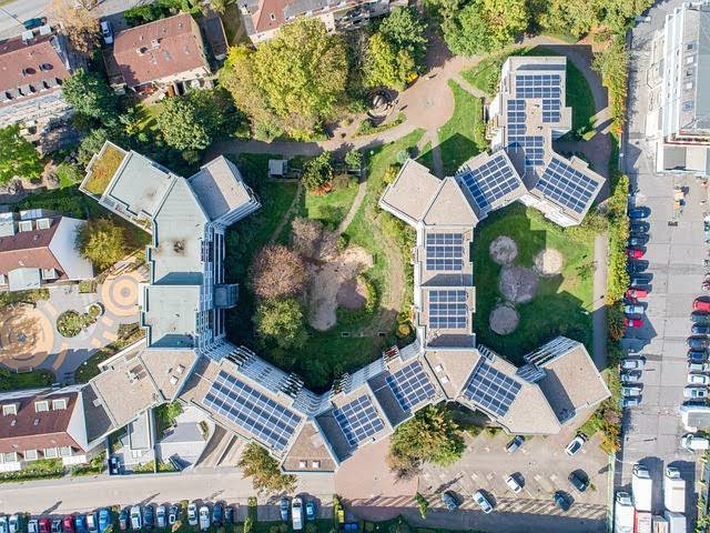 Comunità energetiche rinnovabili - Foto di Solarimo da Pixabay