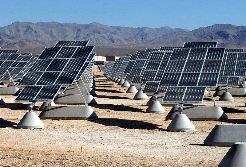 Solar plant - foto di USAF
