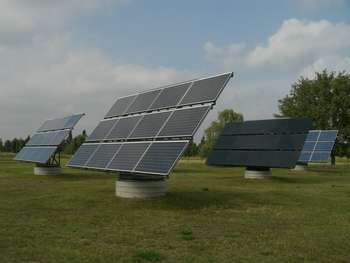 Impianto fotovoltaico - foto di Chmee2