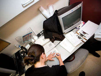 Woman at office - foto di M. T. Harmon